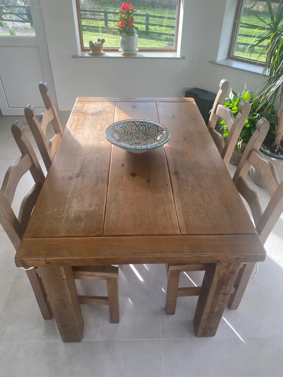 Dining table - Image 2