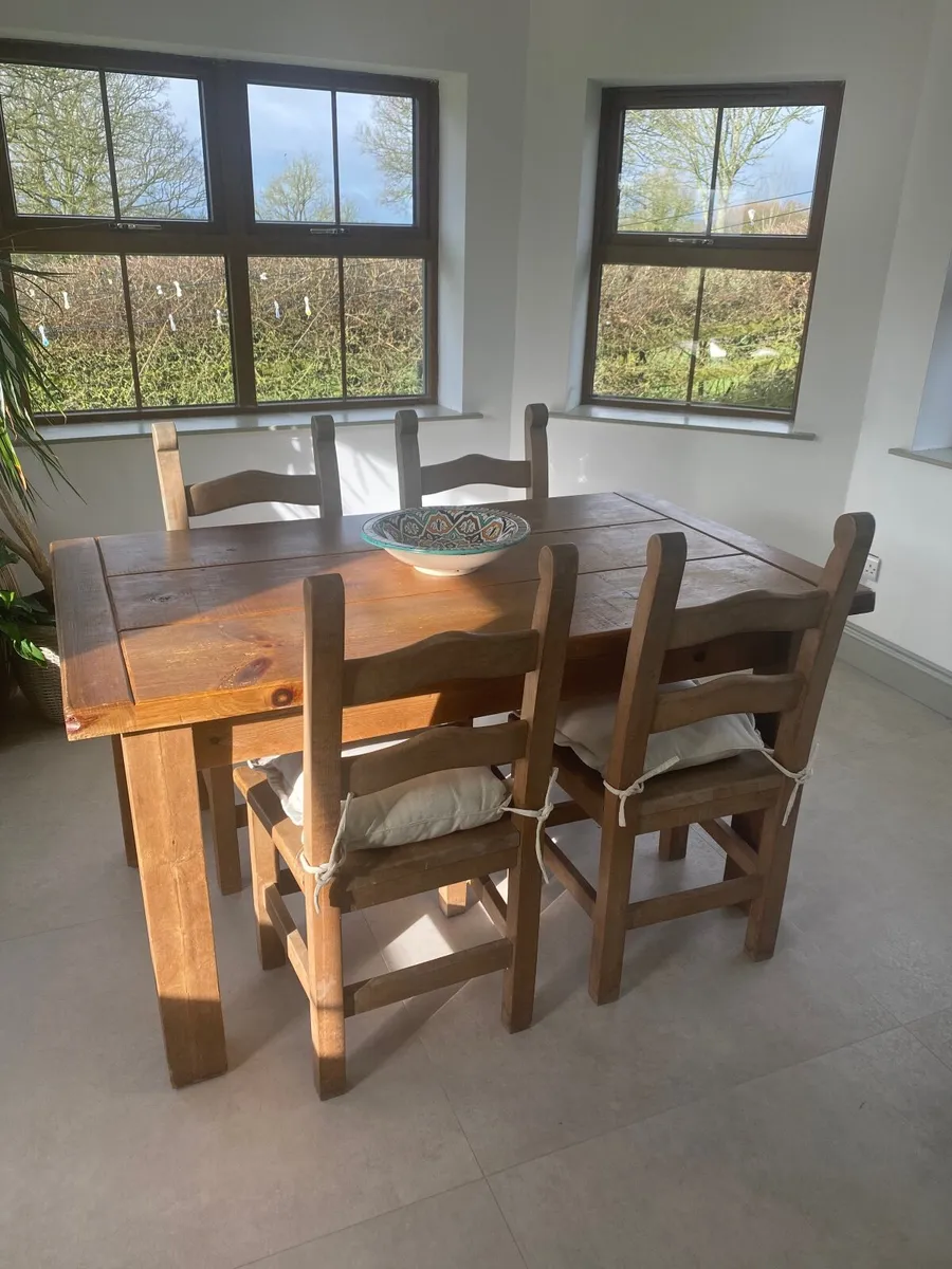 Dining table - Image 4