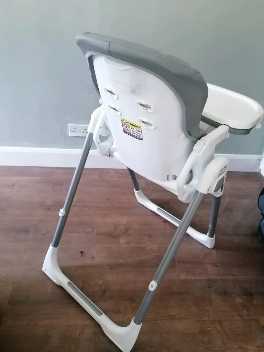 Baby high chair - Image 4