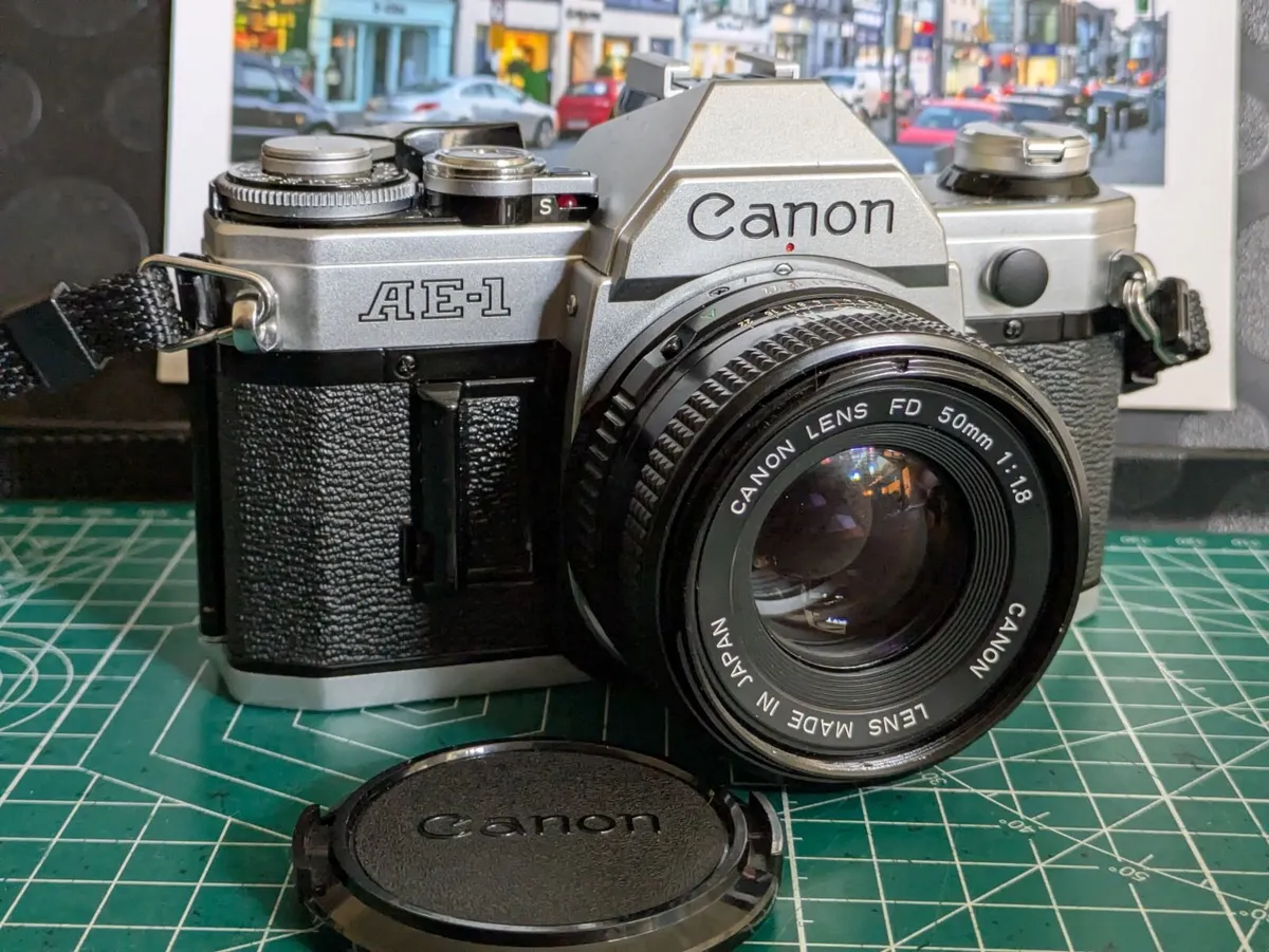 🎞️ Canon AE-1 film SLR + 50mm 1.8 FD lens 💥 - Image 1