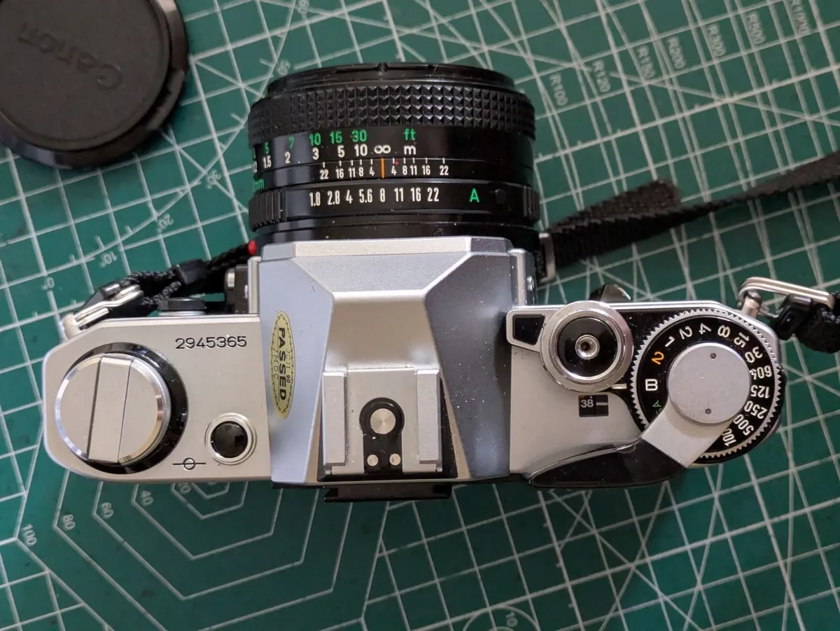 🎞️ Canon AE-1 film SLR + 50mm 1.8 FD lens 💥 - Image 3