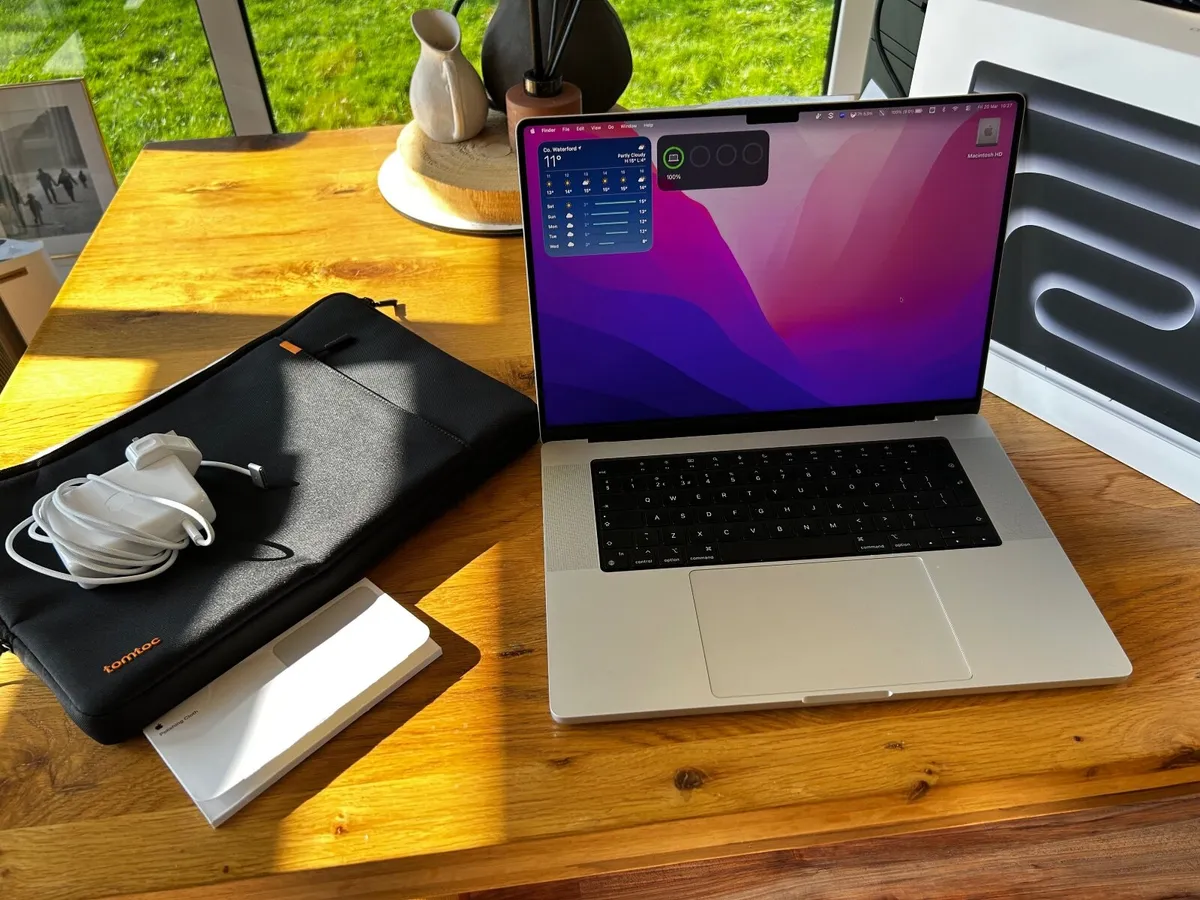 Apple MacBook Pro 16 inch M4 Pro 48GB 1TB - Image 1