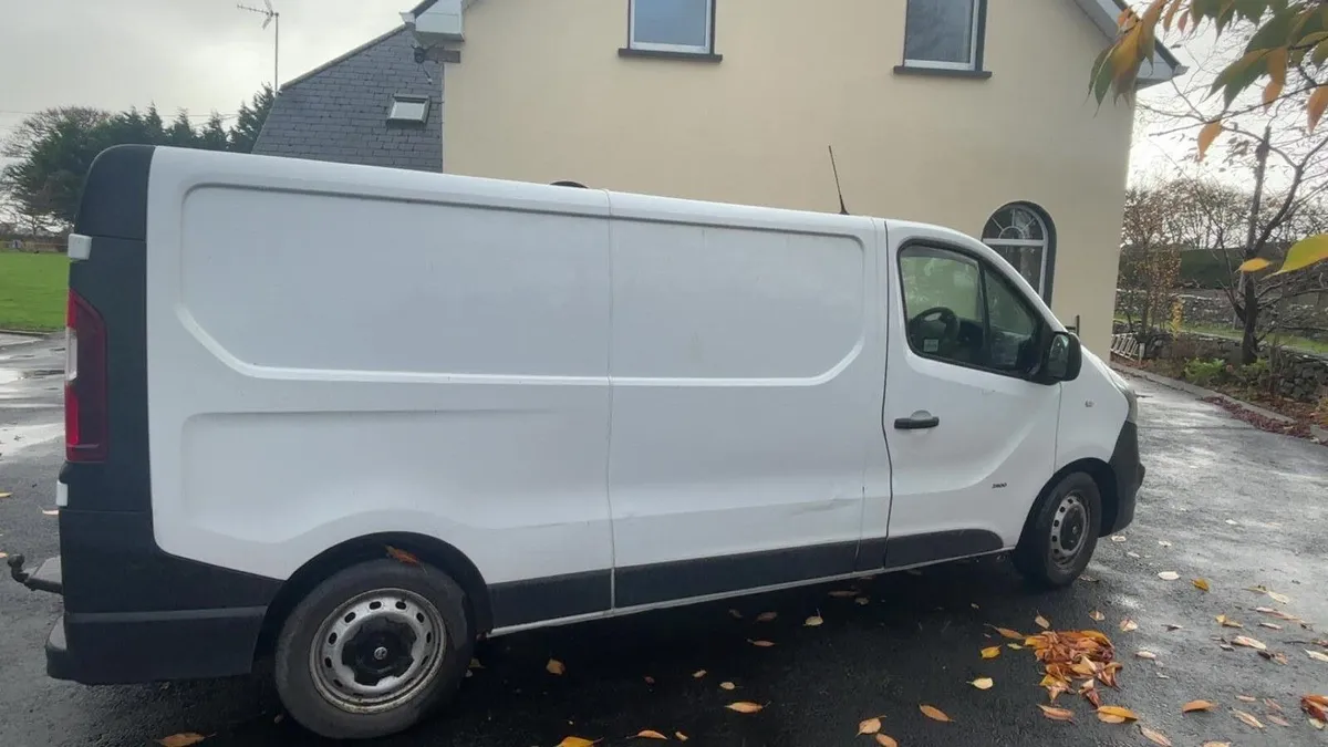 Vauxhall Vivaro - Image 4