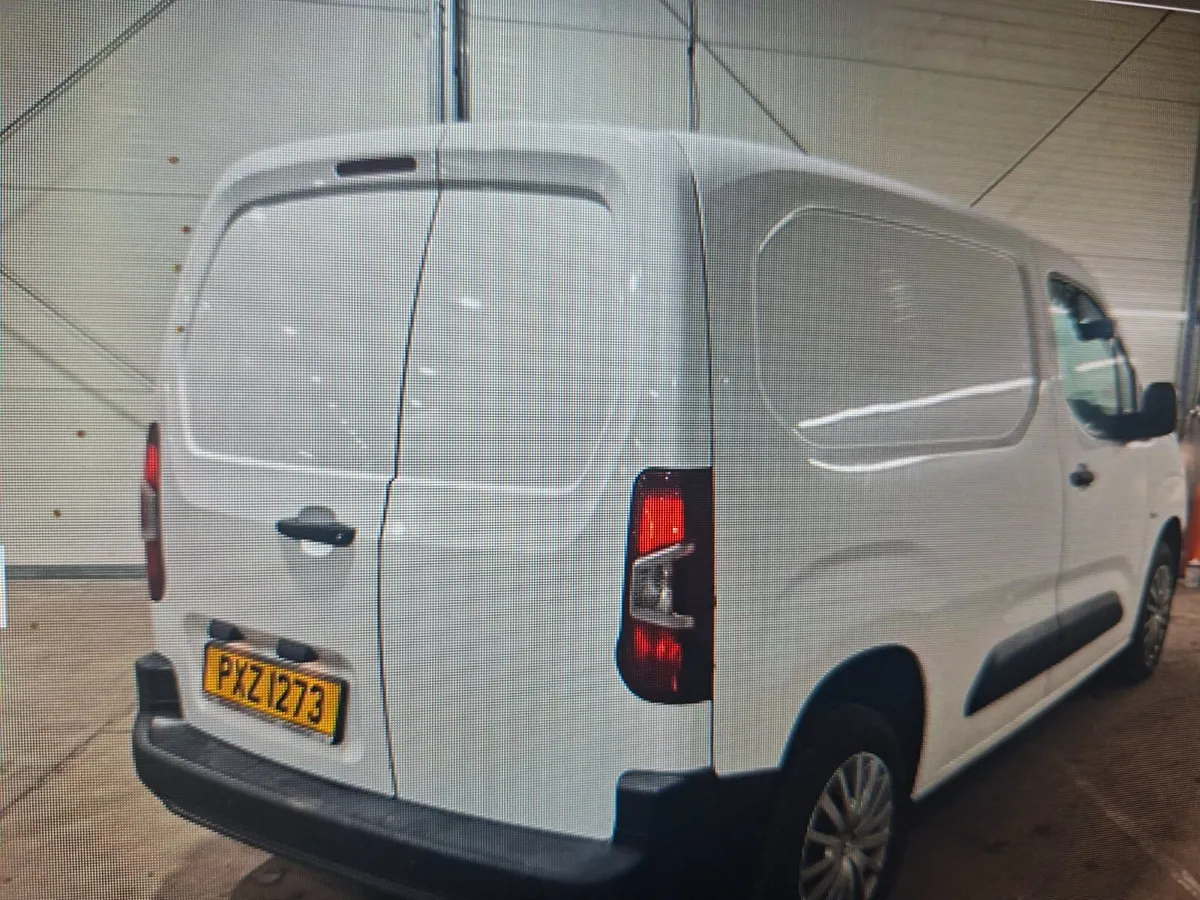 NI REG 2021 CITROEN BERLINGO ENTERPRISE - Image 3