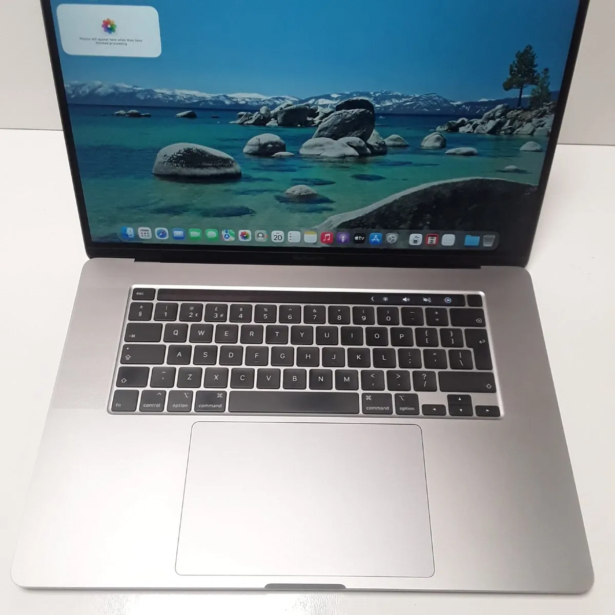Apple MacBook Pro 16" (2019) | 16GB RAM | 1TB SSD - Image 3