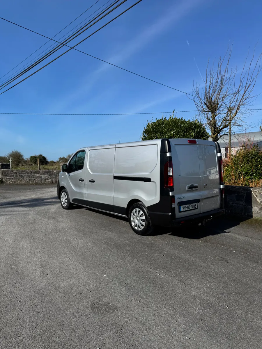 Nissan NV300 2021 - Image 4