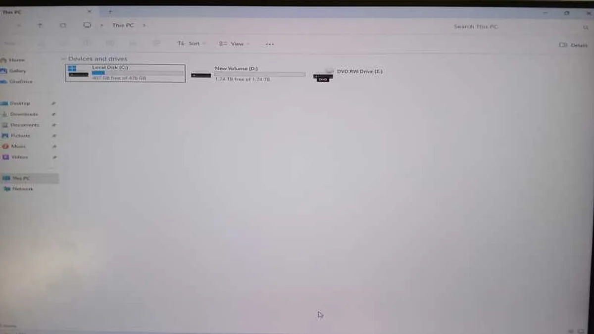 Hp Z2 G5 Sff Pc Workstation Intel I7-10700 64gb Ram (2tb + 500gb) Ssd Windows 11 Pro (uhd Graphics 630, Nvidia T1000) - Image 4