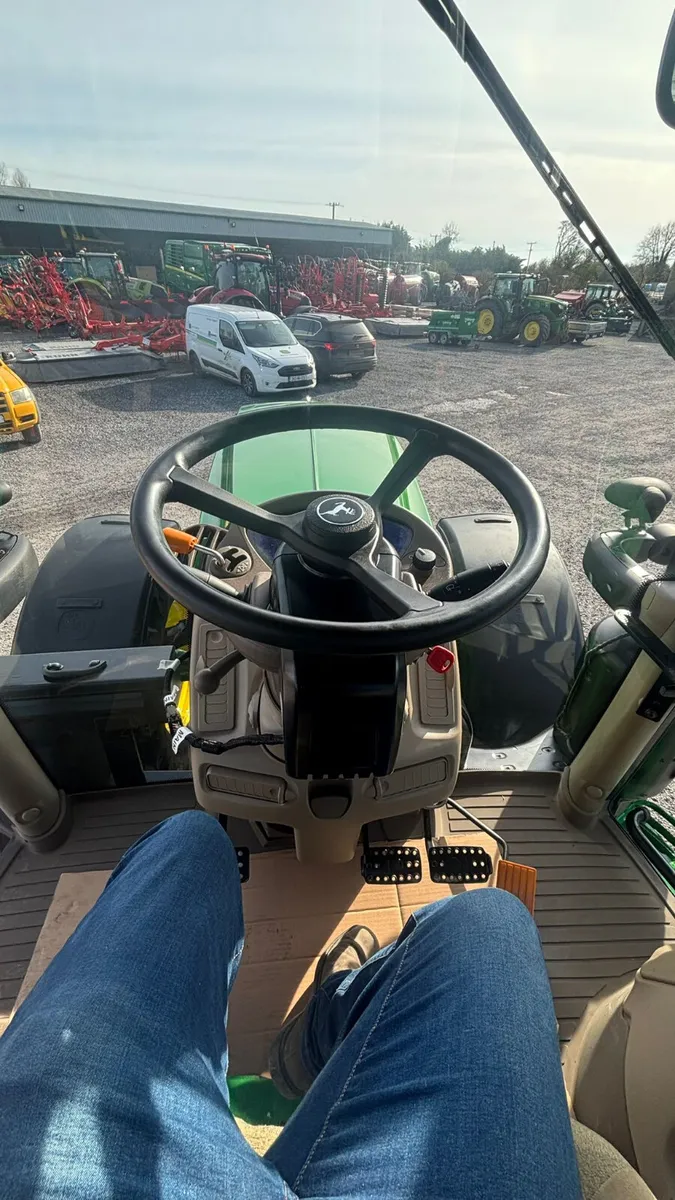 2018 John Deere 6145R - Image 4