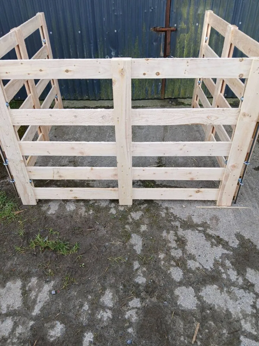 Sheep hurdles - Image 2