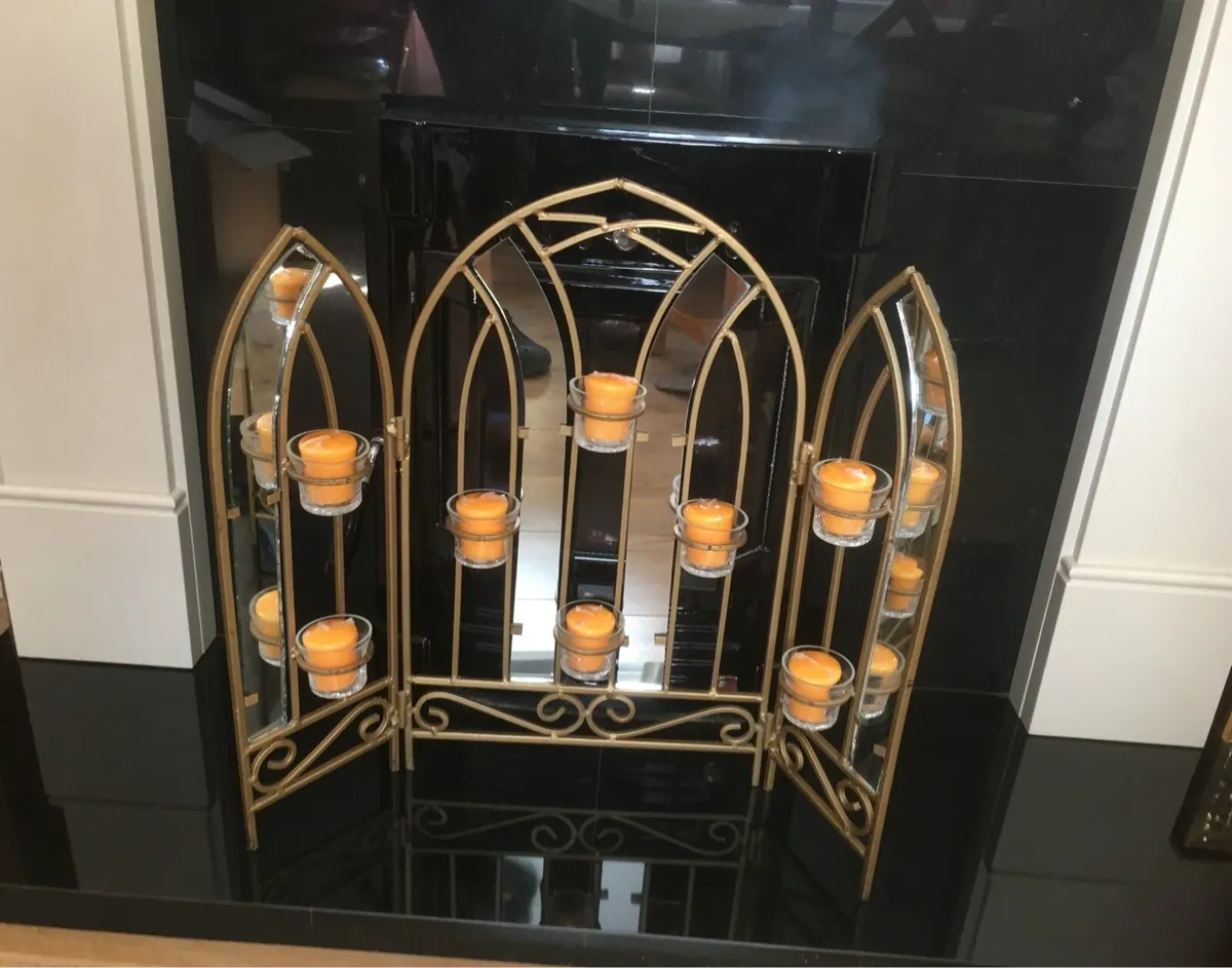 Gold Mirrored Folding 8 Candle Ornamental Display - Image 4