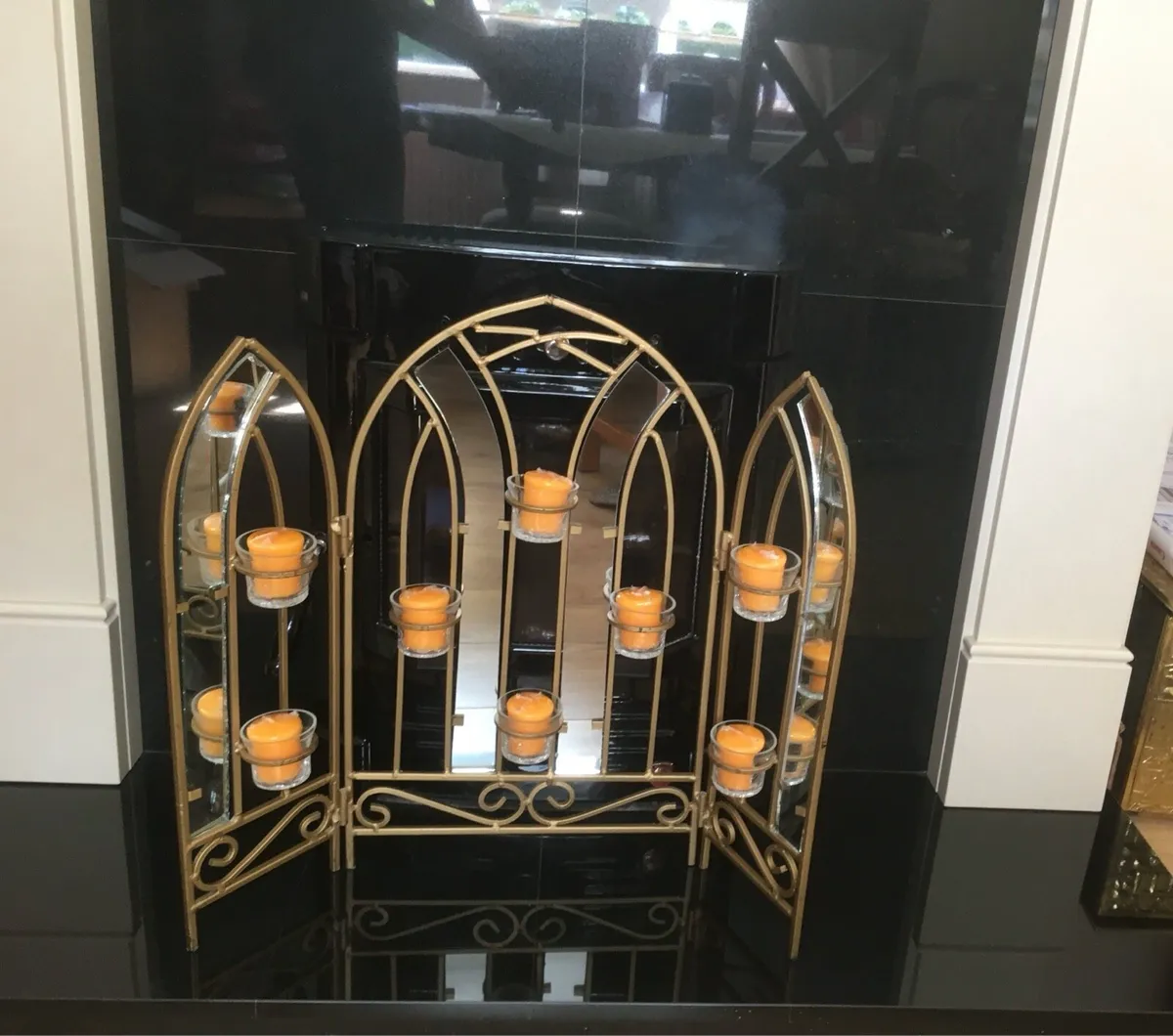 Gold Mirrored Folding 8 Candle Ornamental Display - Image 2
