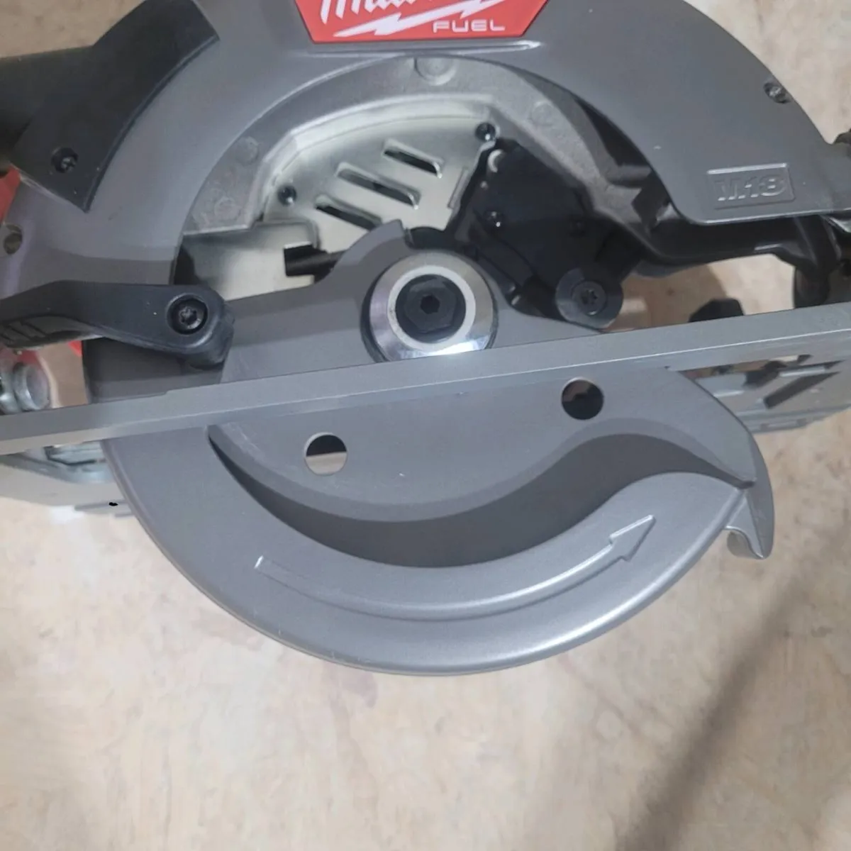 Milwaukee Saw M18 FCSG 66 - Image 4