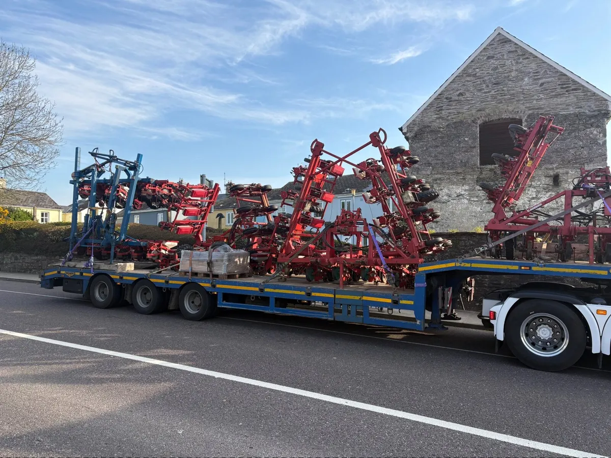 Accord 12 Row Beet Seeders - Image 1