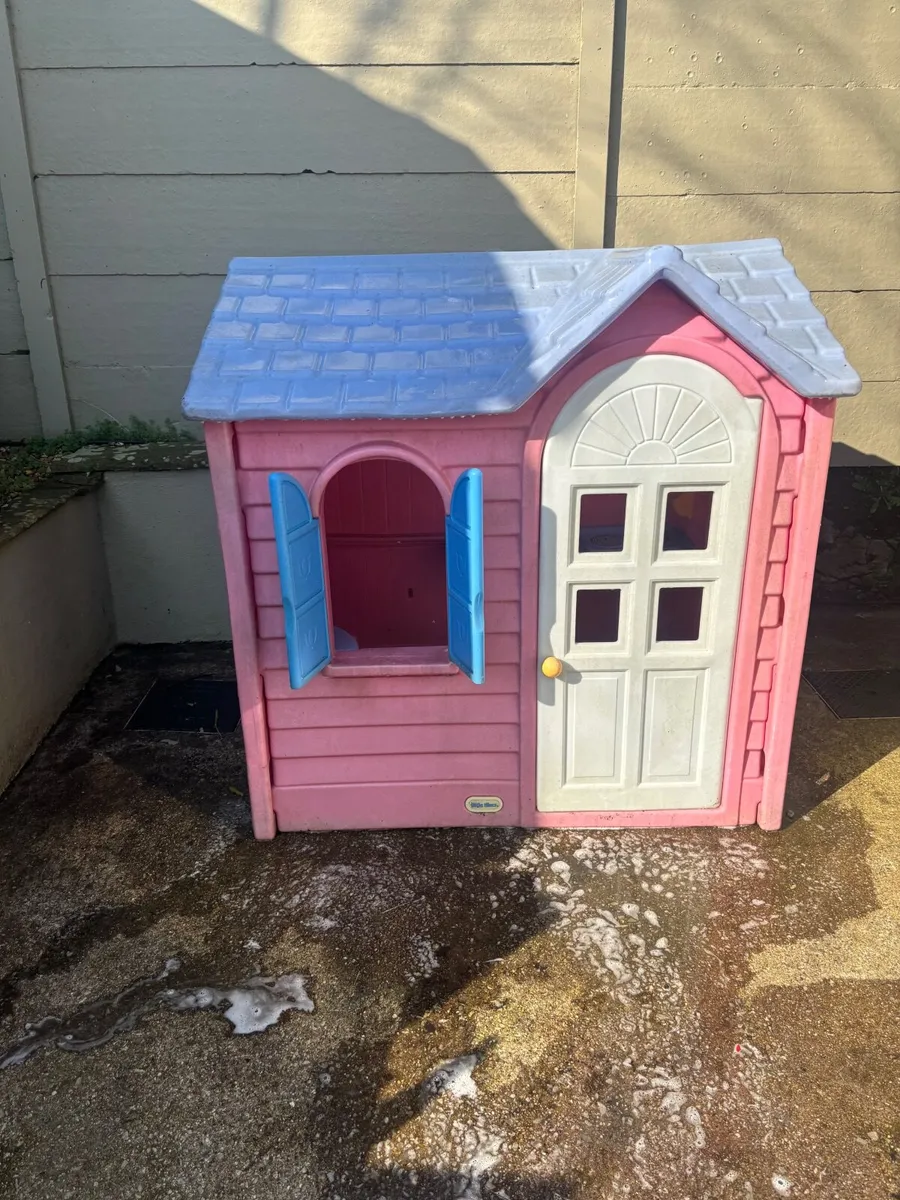 Little tikes bundle house and slide - Image 3