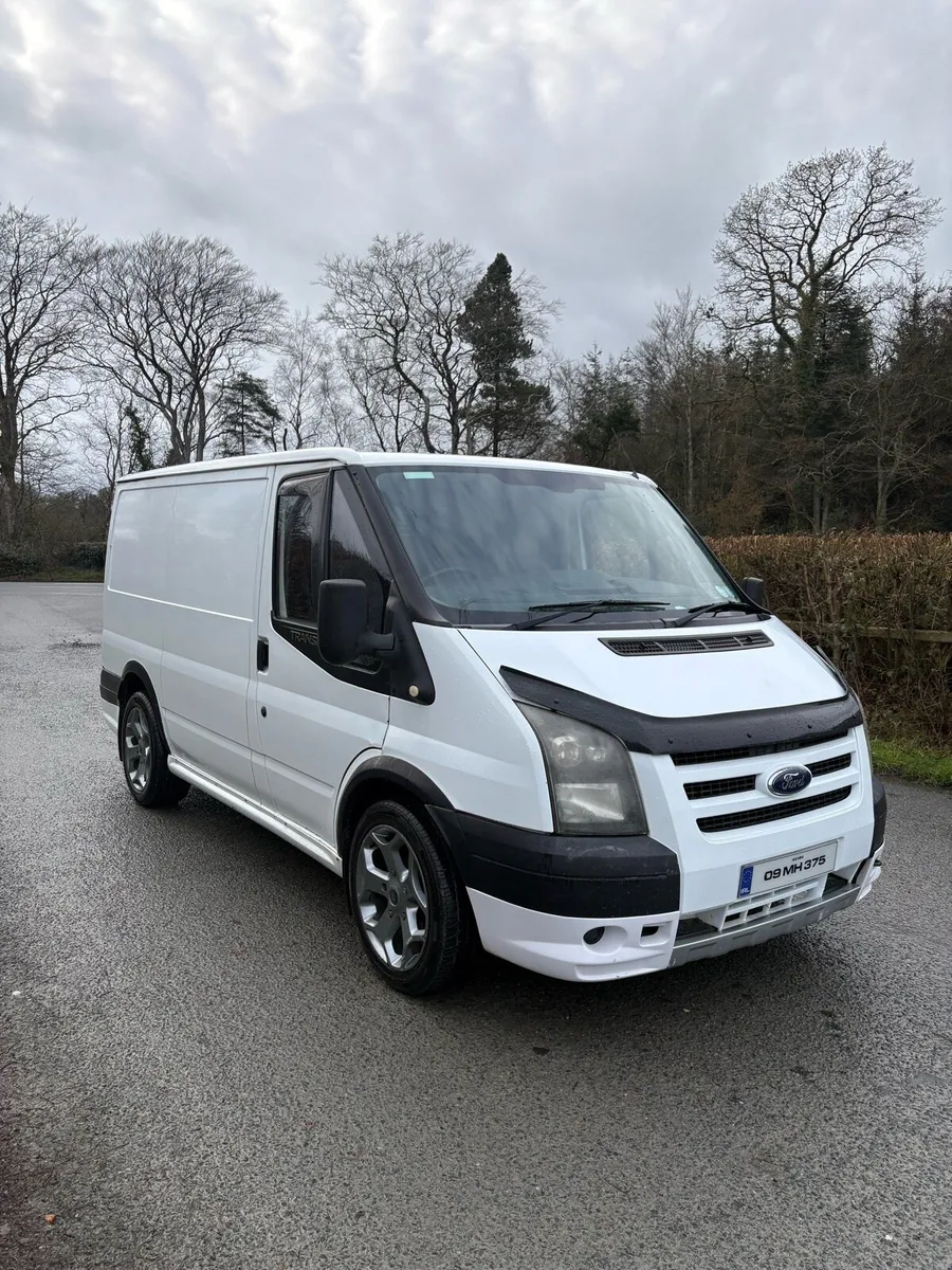 09 Ford Transit - Image 2