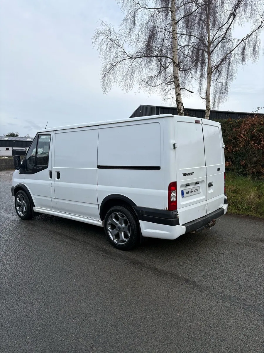 09 Ford Transit - Image 3