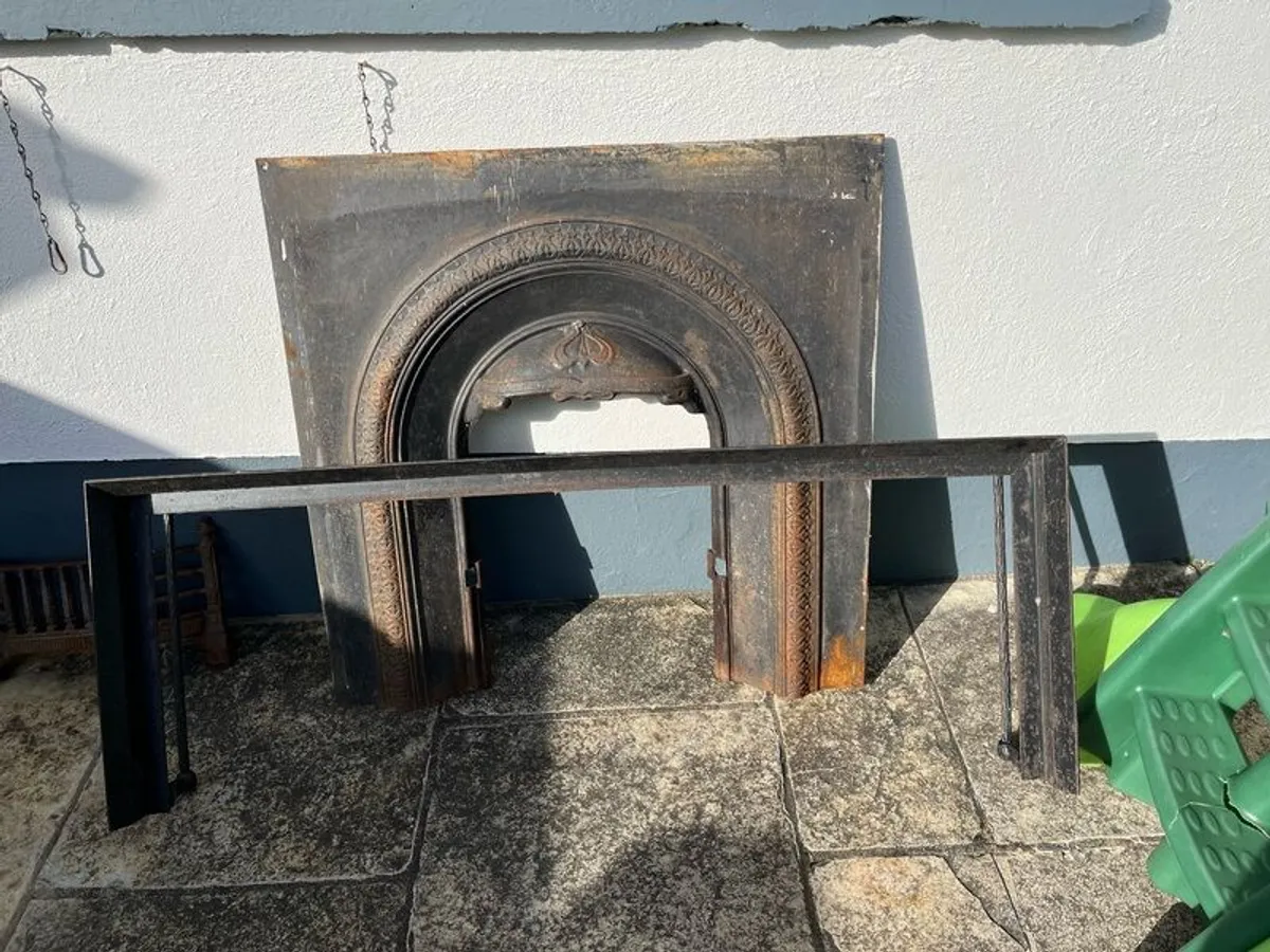 iron fire surround, grate and hearth trim - Image 1