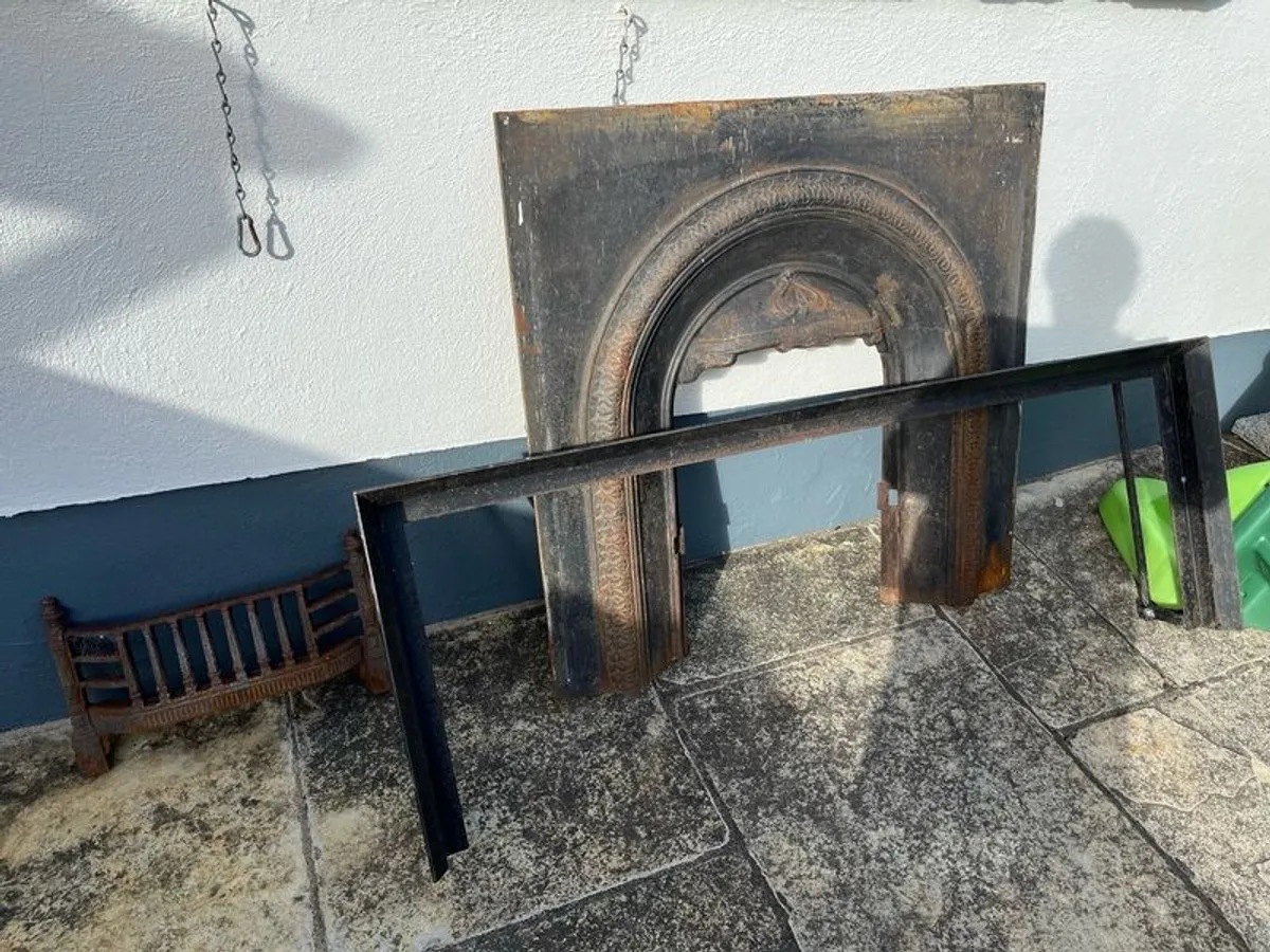 iron fire surround, grate and hearth trim - Image 2