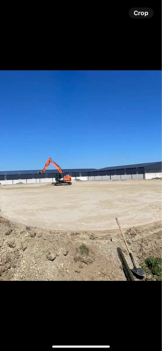 Sand arena/gallop construction - Image 2