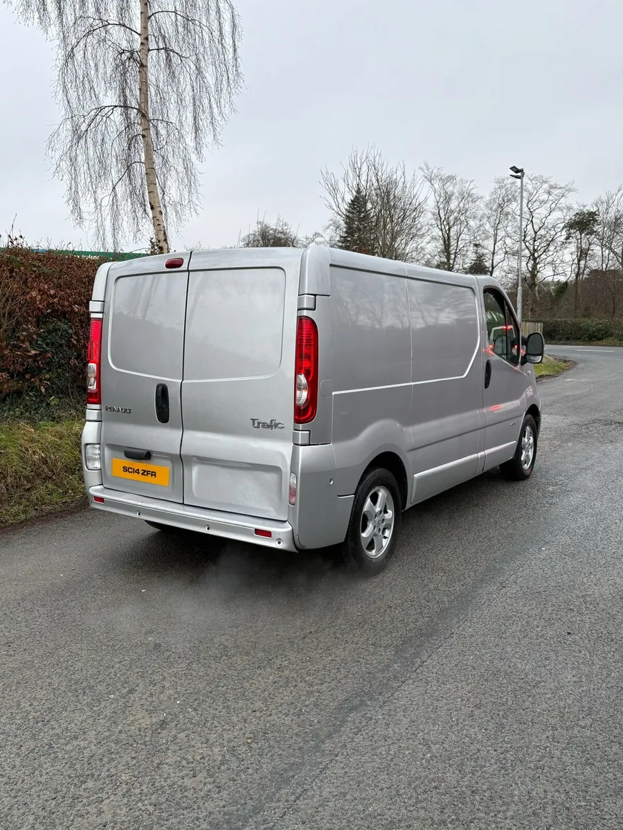 14 Renault Trafic - Image 3