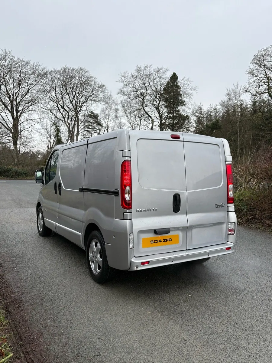 14 Renault Trafic - Image 4