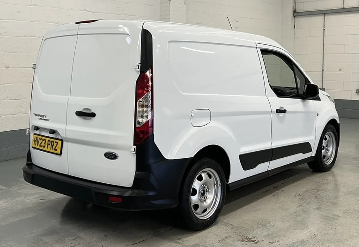 2023 Ford Transit Connect Small Panel Van - Image 4