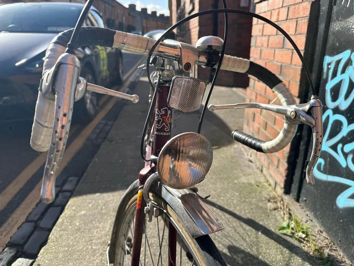 Vintage Peugeot Racing Bike - Image 3