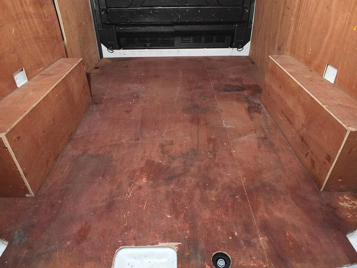 2021 Ford Transit Custom Panel Van - Image 4