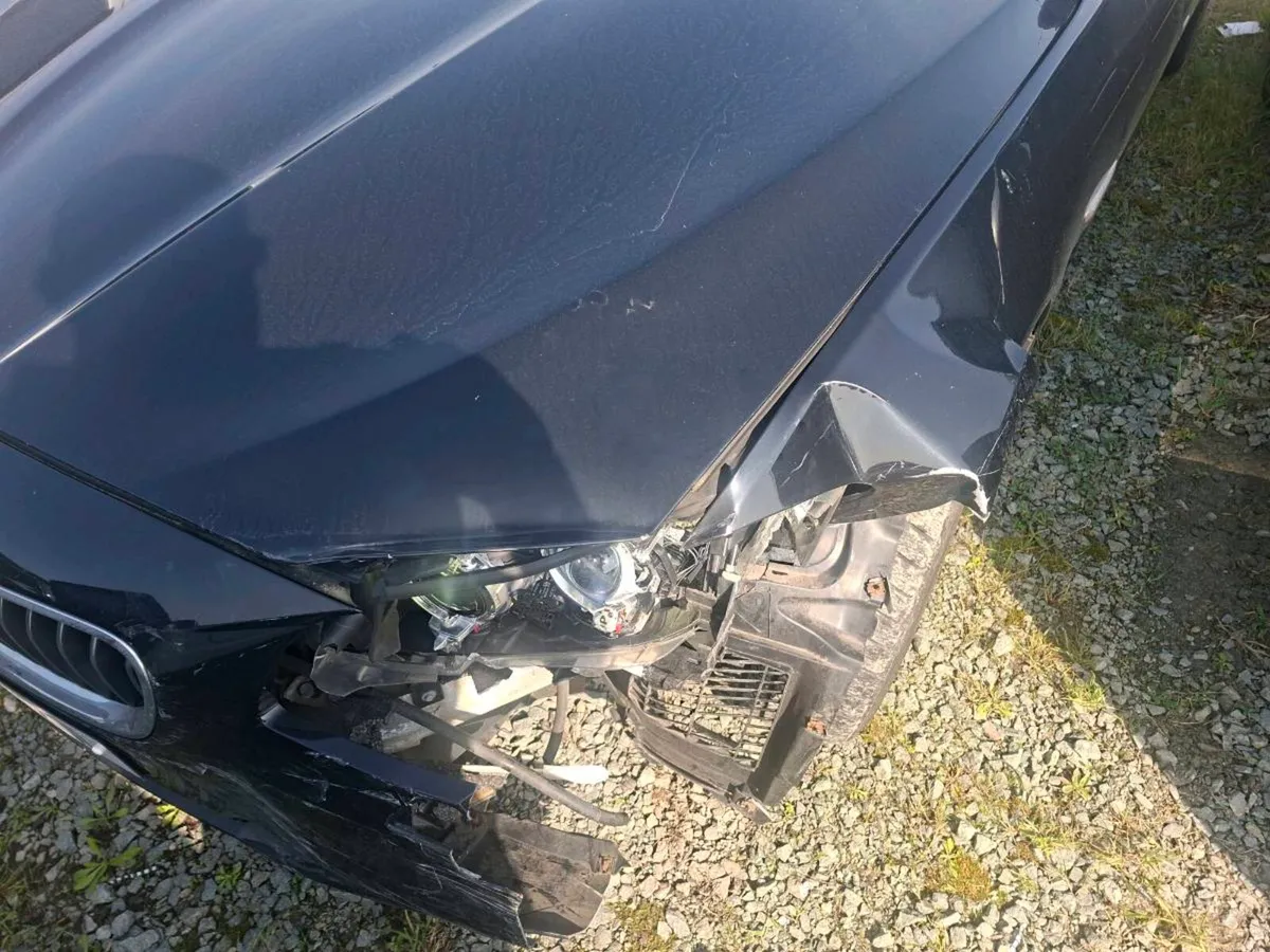 2013 bmw 520 - Image 3