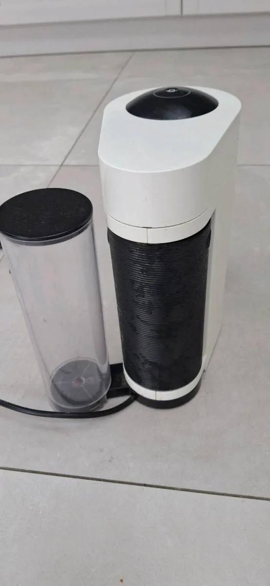 Nespresso Virtuo Coffee Machine - Image 3