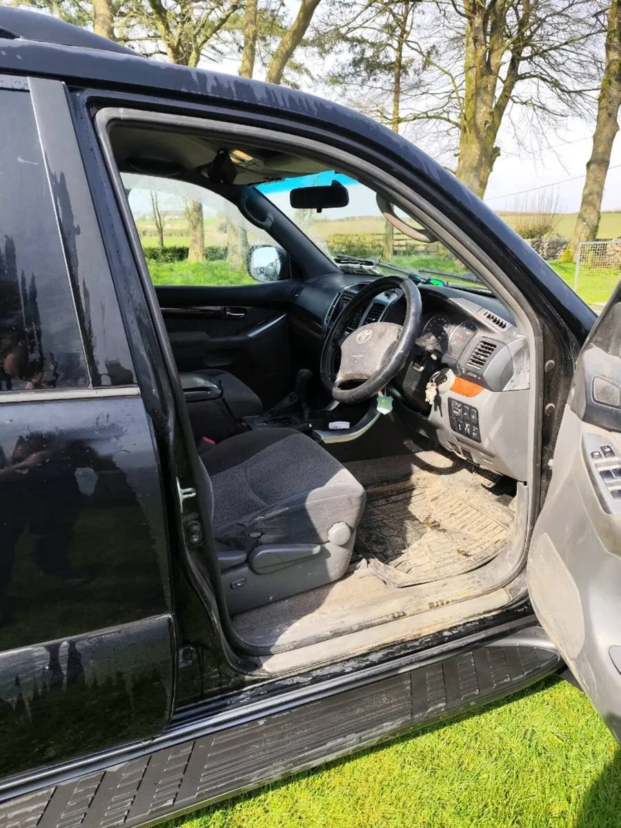 2006 Toyota land cruiser - Image 4