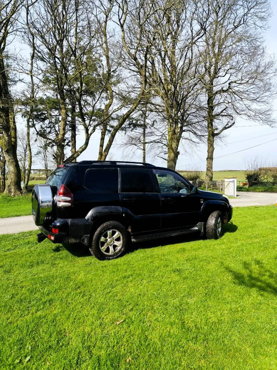 2006 Toyota land cruiser - Image 2