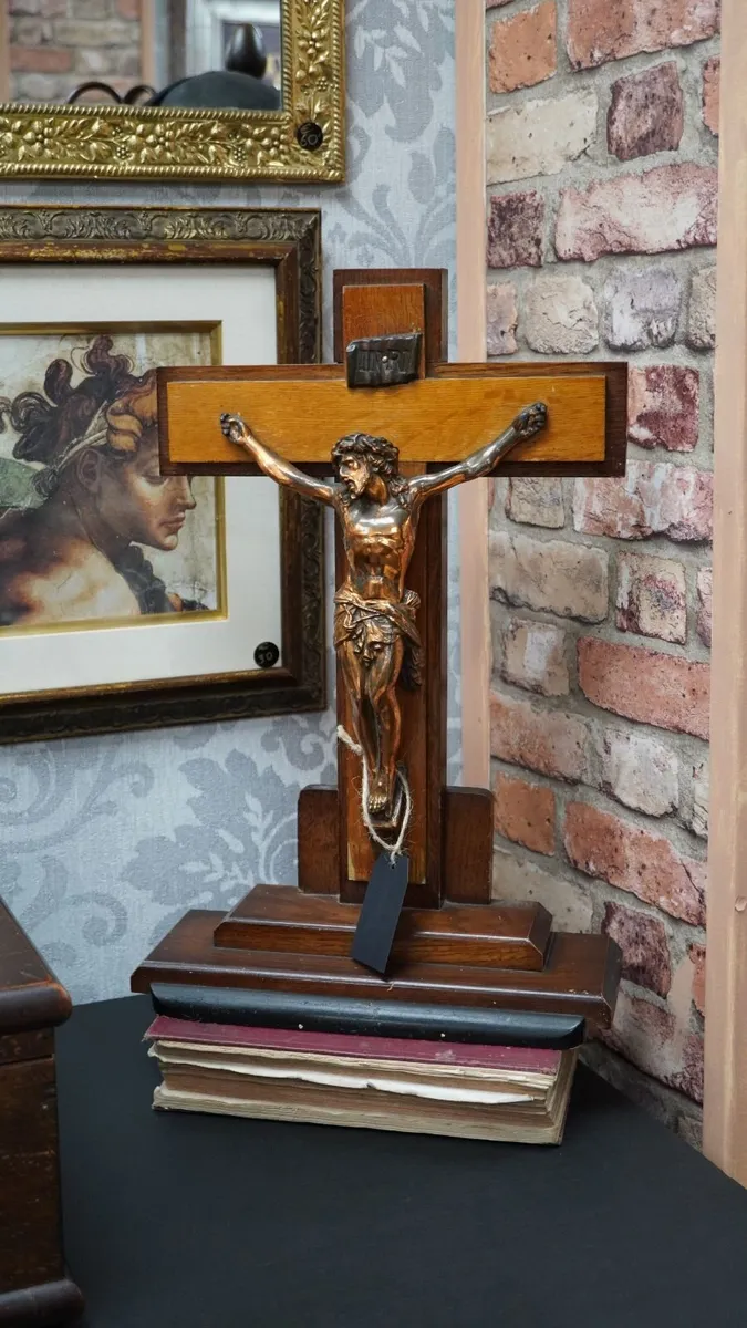 Vintage Crucifix - Image 1