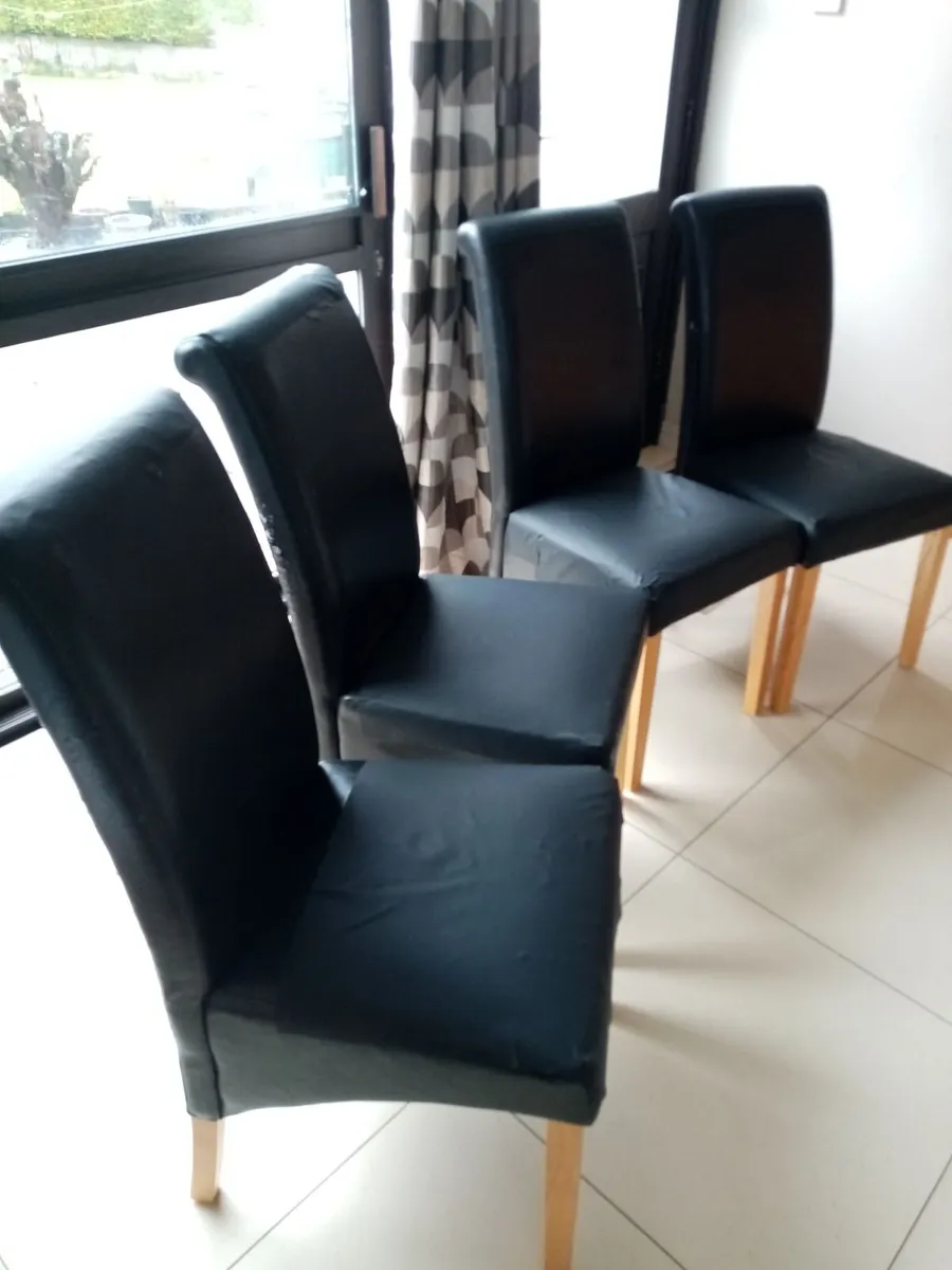 Table and 4 chairs - Image 3