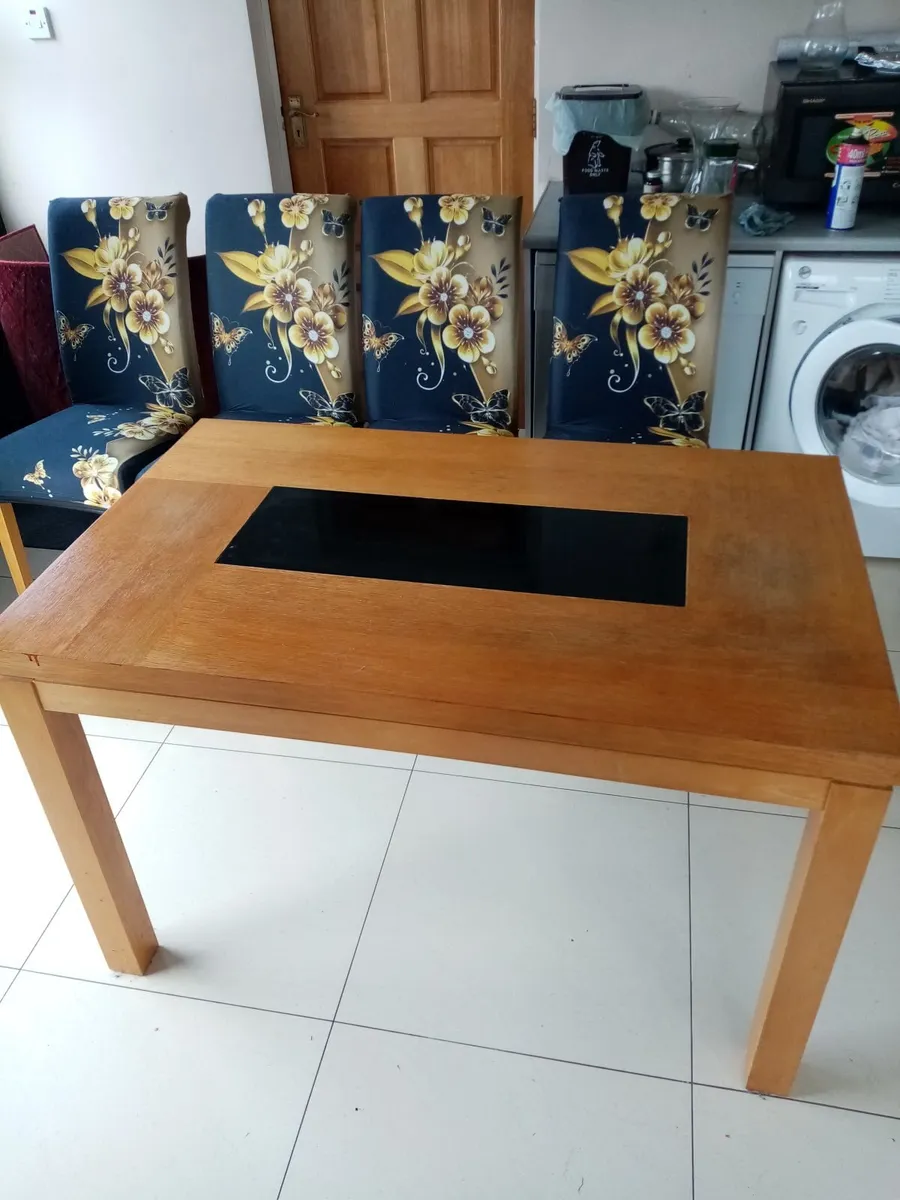 Table and 4 chairs - Image 4