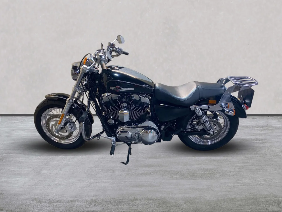 Harley Davidson XL1200C Sportster Custom - Image 2