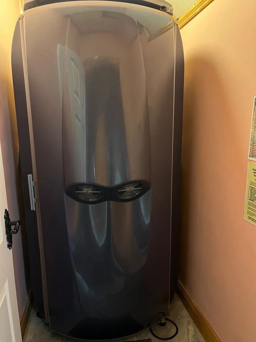 Stand up sunbed. Sun vision V series - Image 1