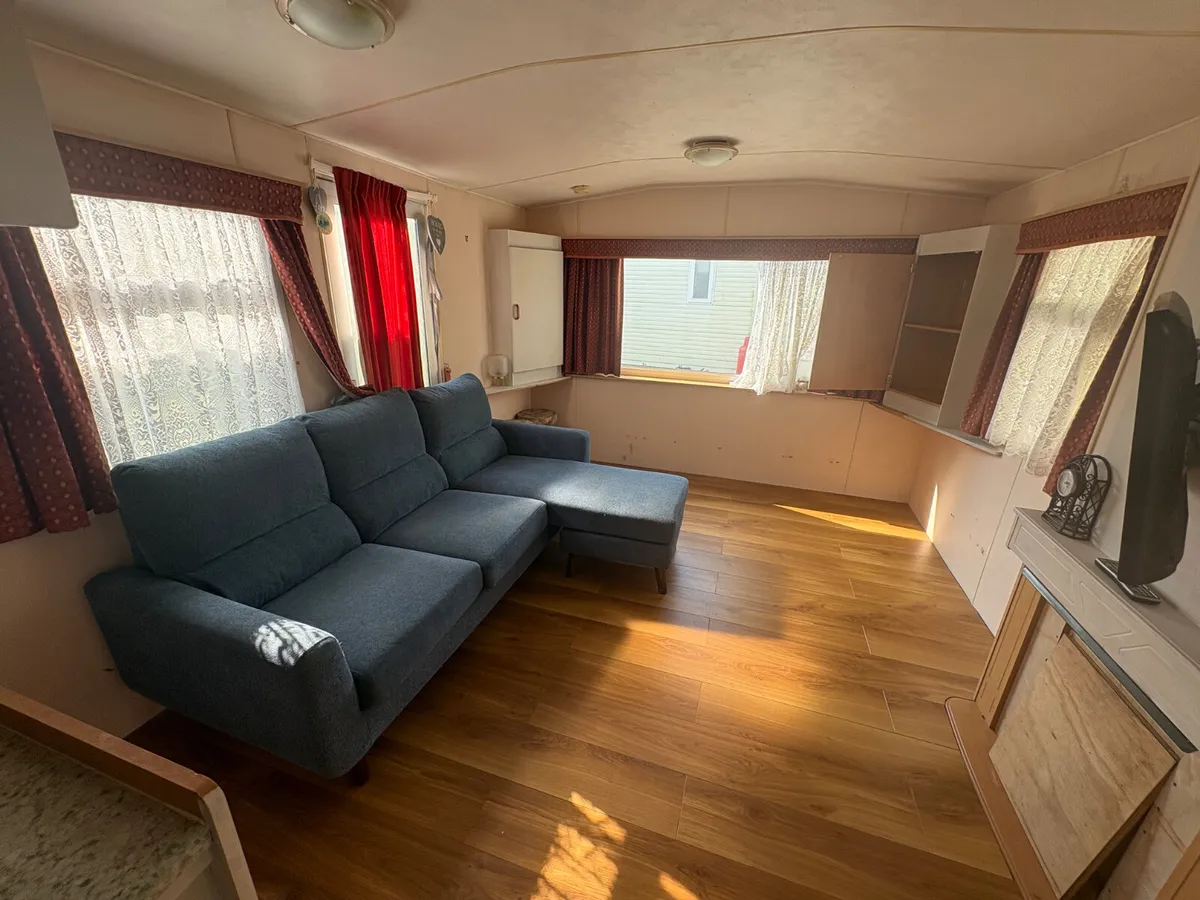 Atlas Mirage 30 x 10, 2 bedroom - Image 2