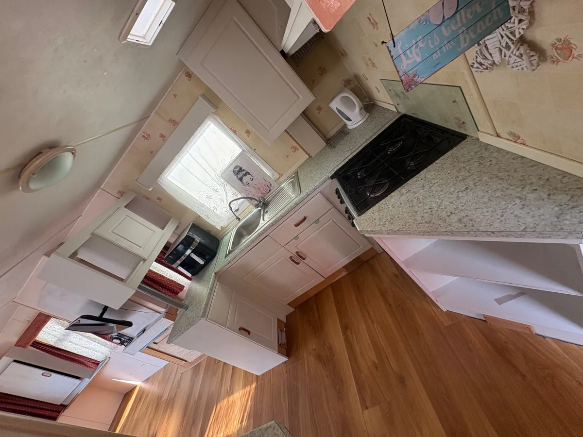 Atlas Mirage 30 x 10, 2 bedroom - Image 4