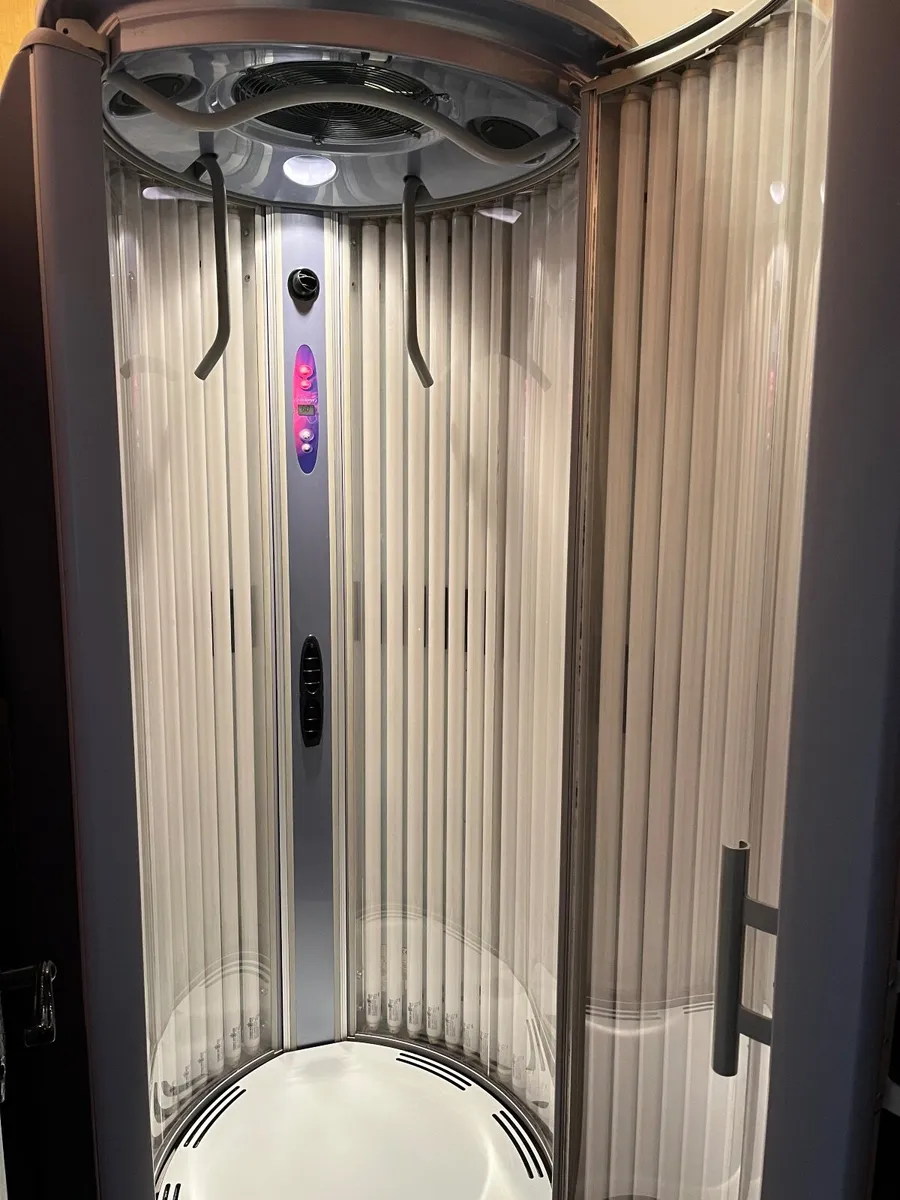 Stand up sunbed. Sun vision V series - Image 2