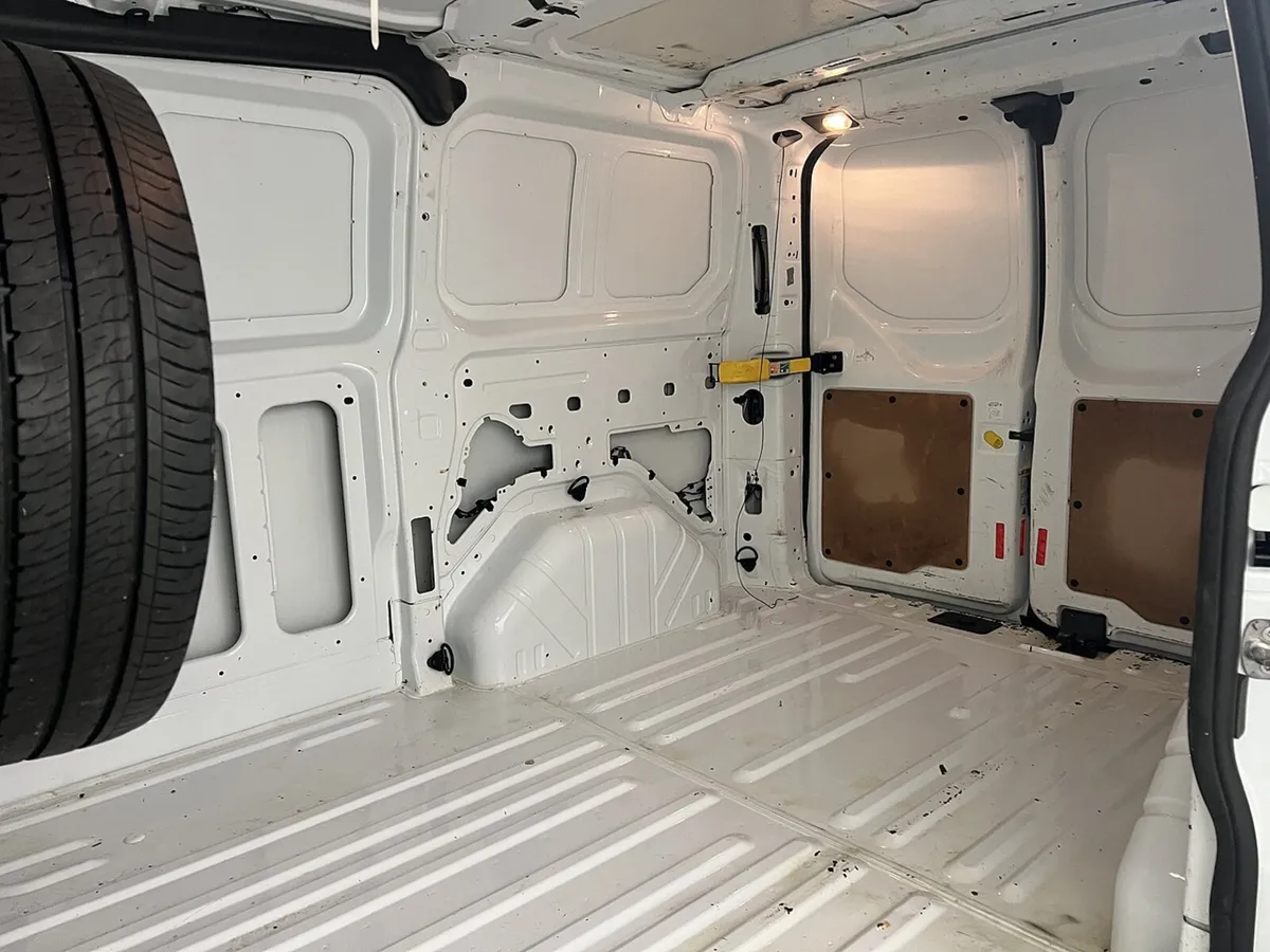 2020 Ford Transit Custom Panel Van - Image 3
