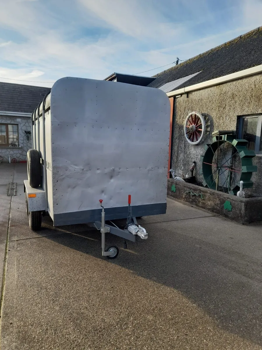 Cattle Box - Image 2