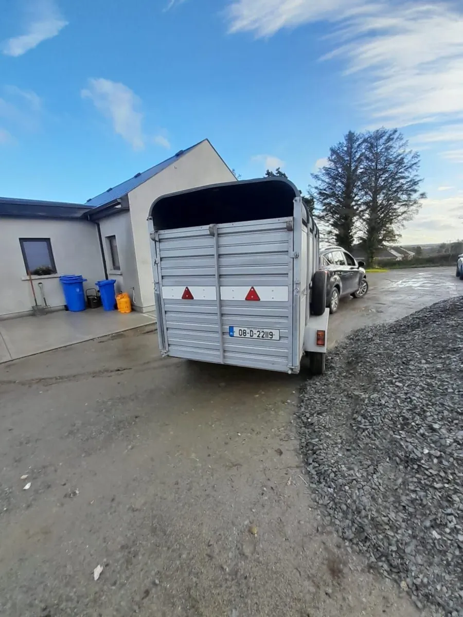 Cattle Box - Image 3