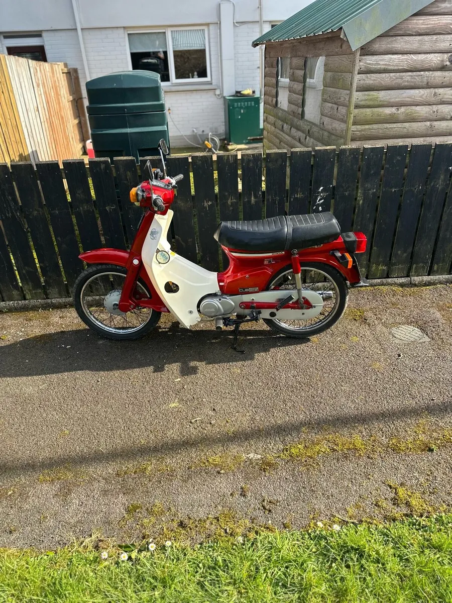 1992 Honda C90 Cub - Image 1