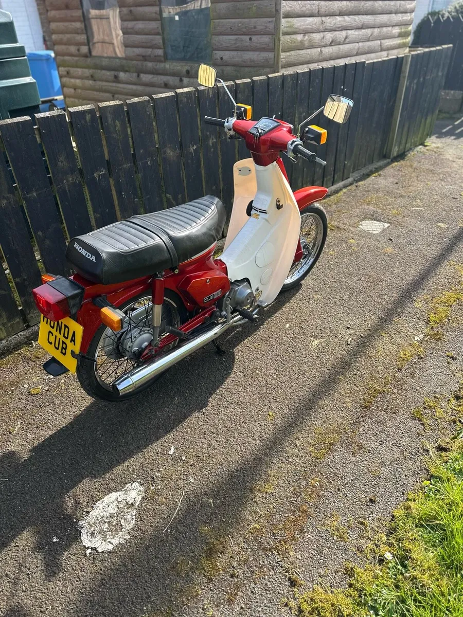 1992 Honda C90 Cub - Image 4