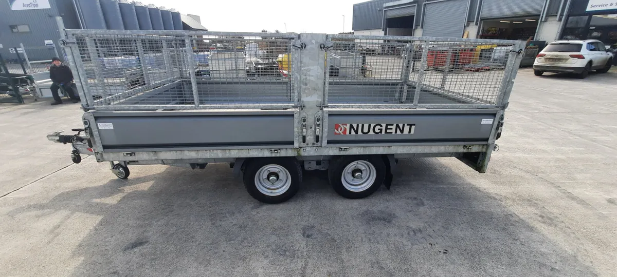 New Nugent Flatbed 12"2' x 6"7' Shop Soiled - Image 4