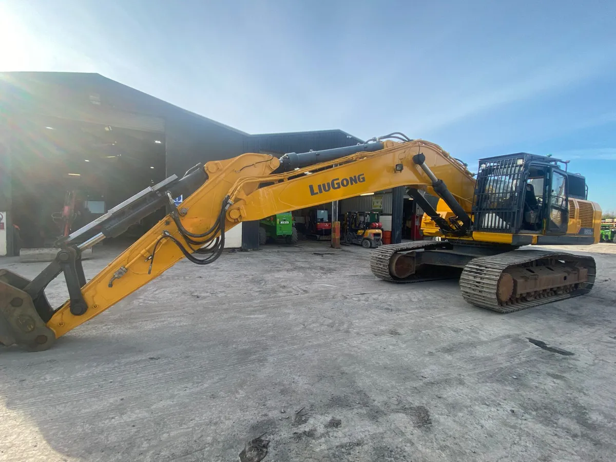 2019 LiuGong 930e Excavator - Image 3