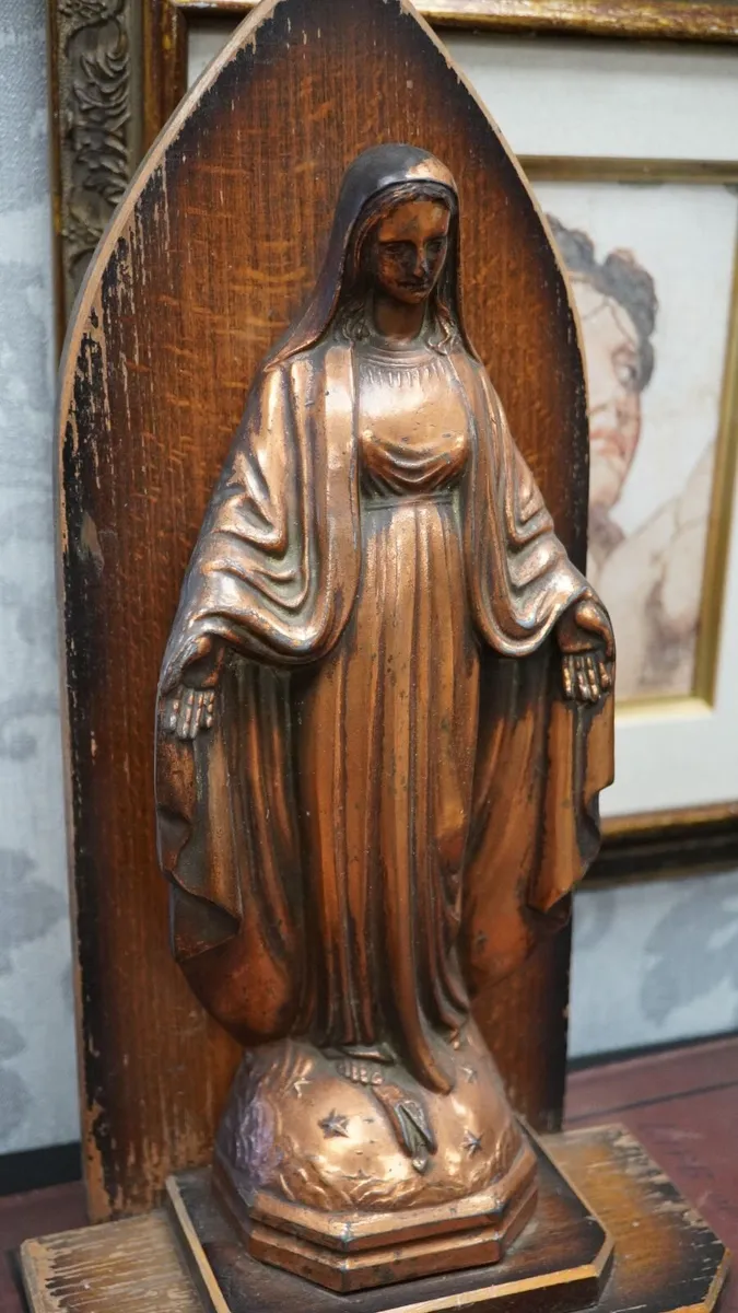 Vintage Madonna Wall Plaque - Image 2