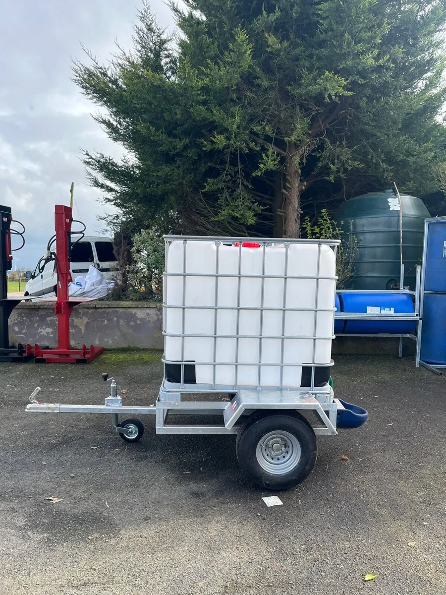 Portable water drinker - Image 1