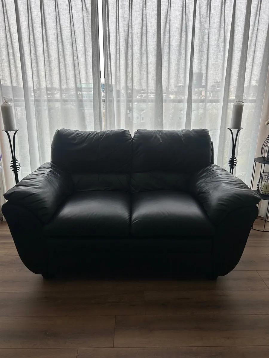 3 and 2 seater couch - Image 4